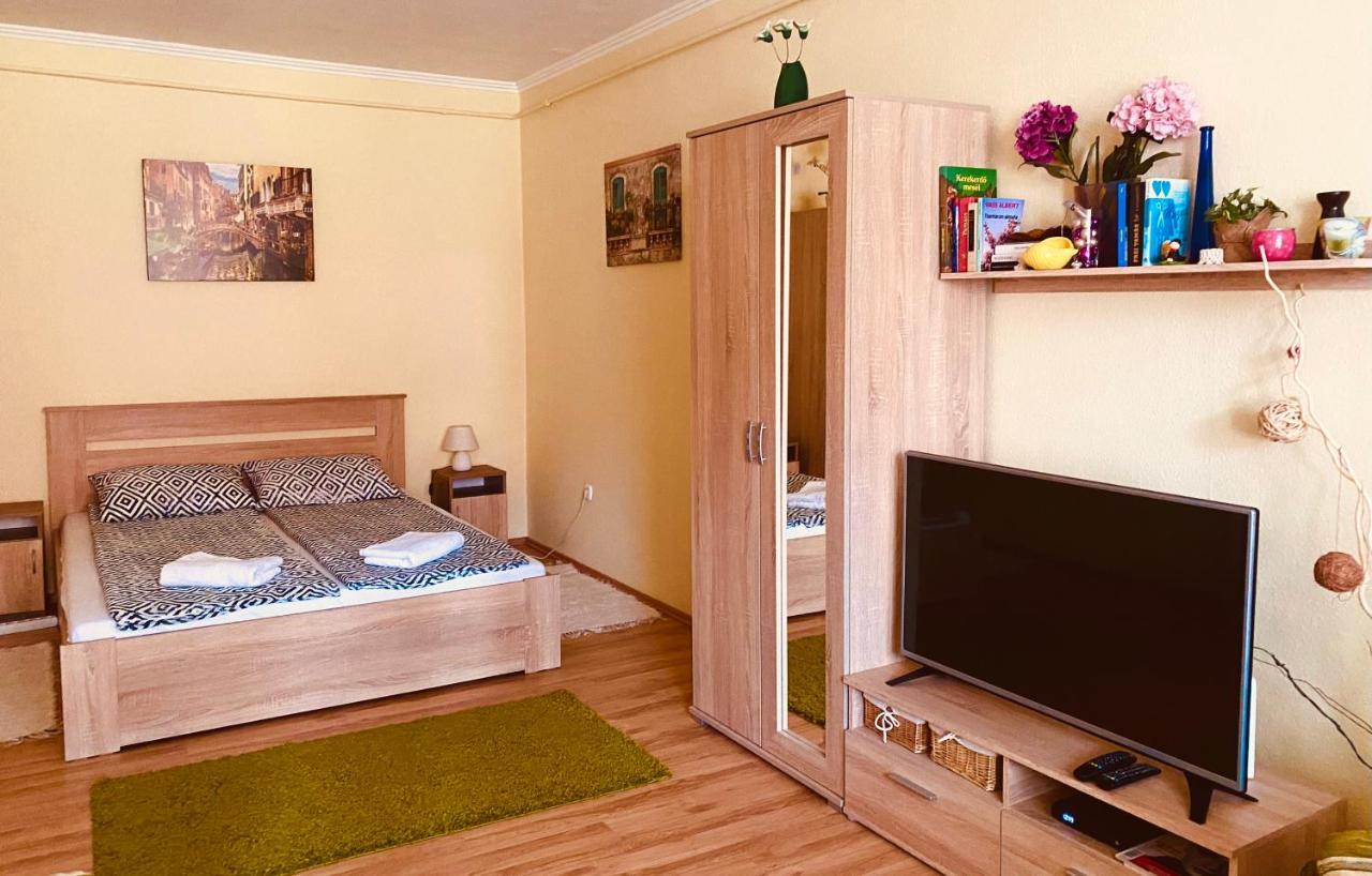 Victoria Apartman Еґер Екстер'єр фото